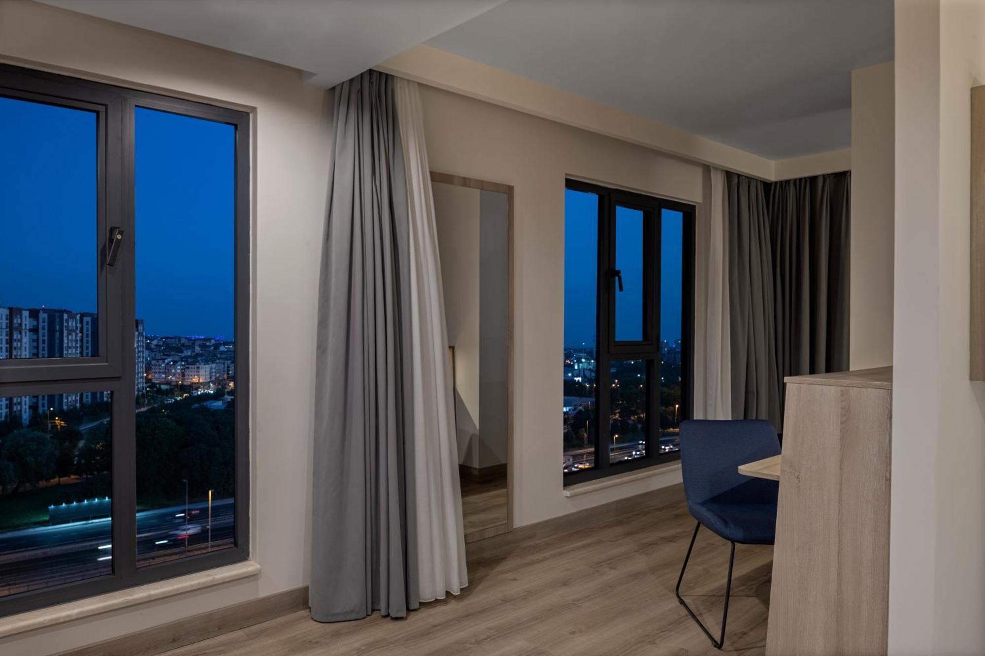 Hampton By Hilton Istanbul Merter Buitenkant foto