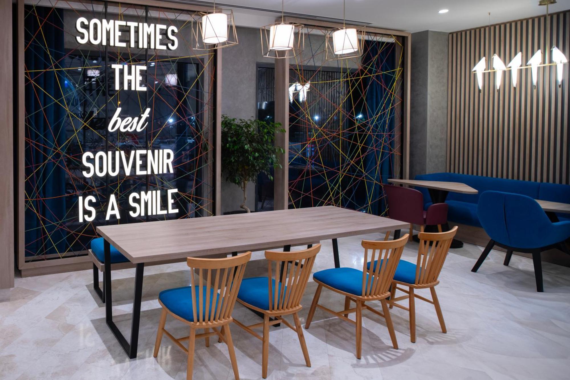 Hampton By Hilton Istanbul Merter Buitenkant foto