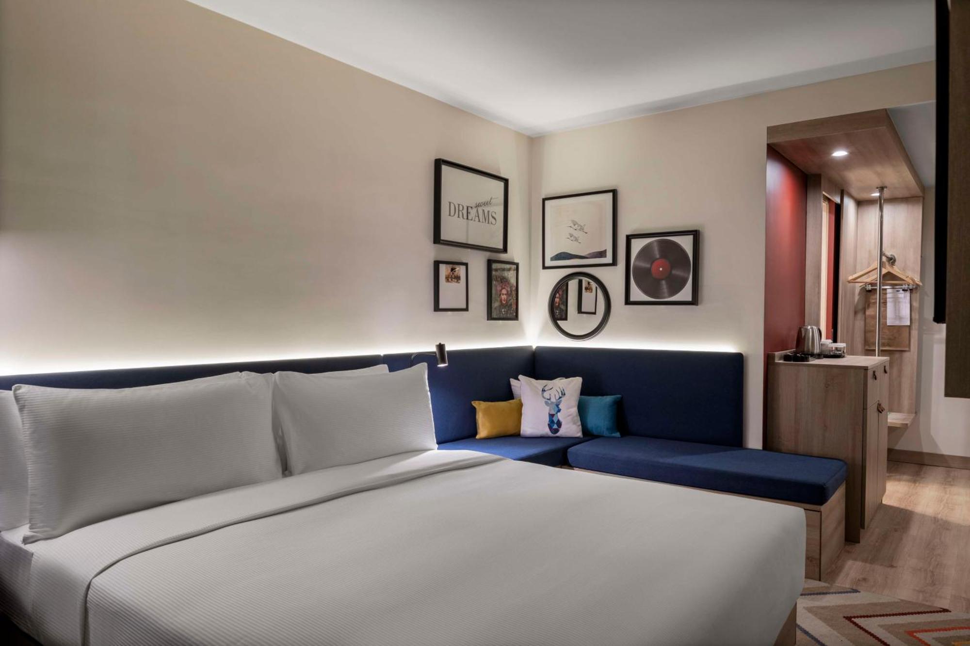 Hampton By Hilton Istanbul Merter Buitenkant foto