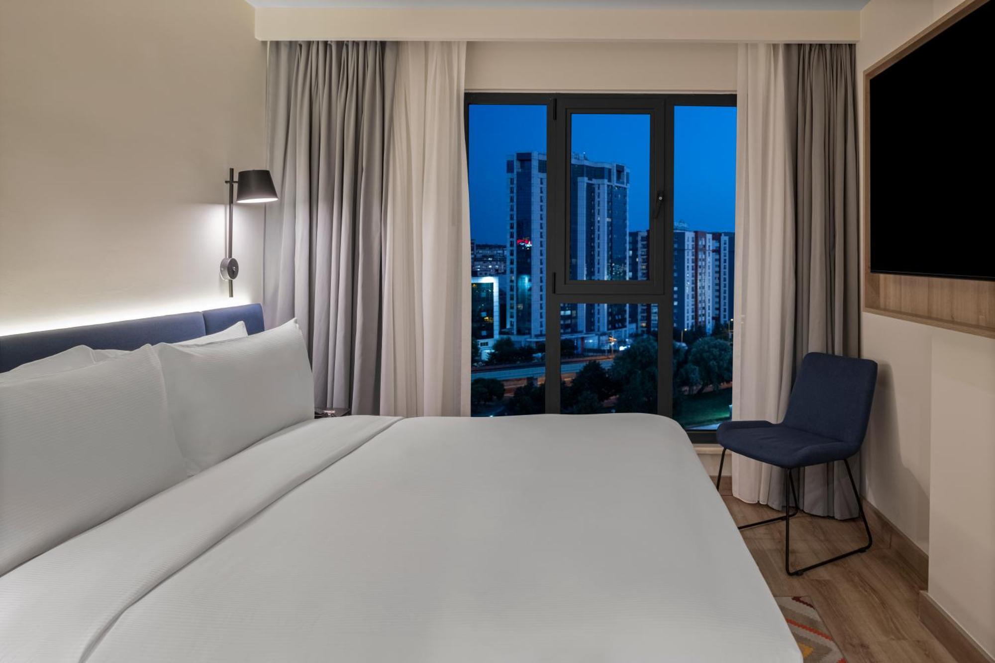 Hampton By Hilton Istanbul Merter Buitenkant foto